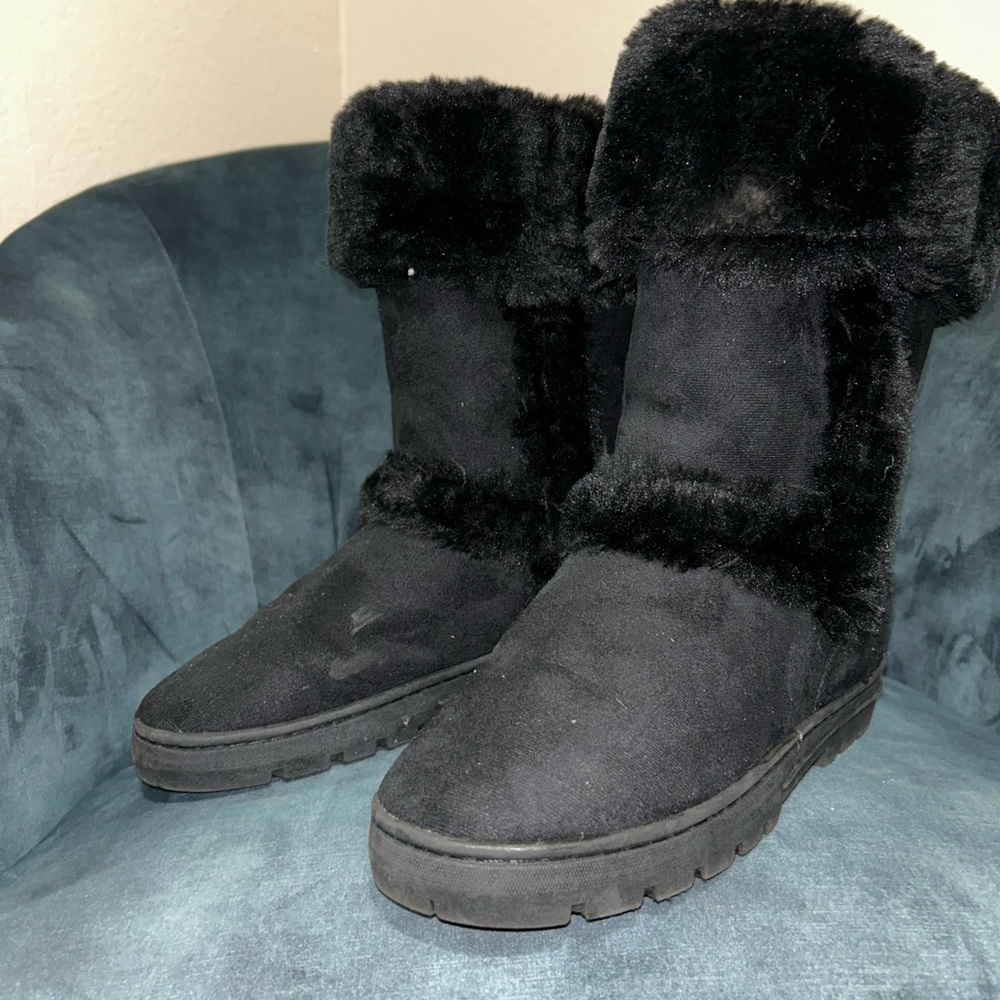Black boots